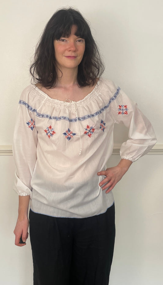 Vintage 90s White Cotton Embroidered Smocked Long Sleeve Top - Size 12