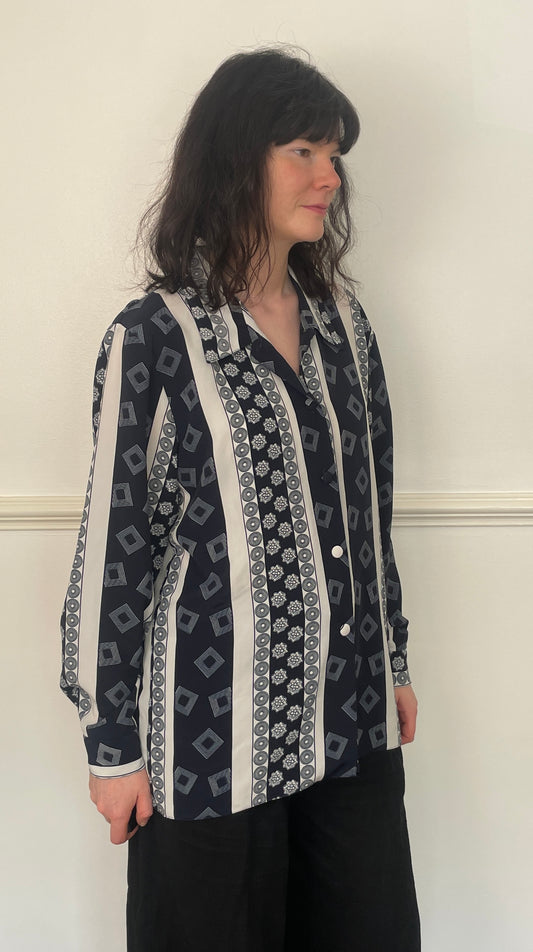 Vintage 80s Navy Blue and White Geometric Print Shirt - Size 14