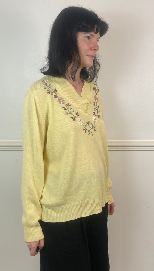 Vintage 80s Pale Yellow V-Neck Knitted Jumper with Pink Floral Embroidery - Size 12/14
