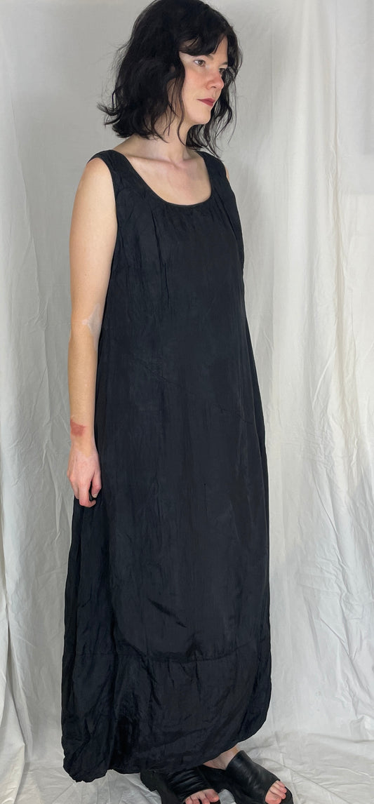 Vintage 90s Black Crinkle Sleeveless Bubble Hem Maxi Dress - Up To Size 14