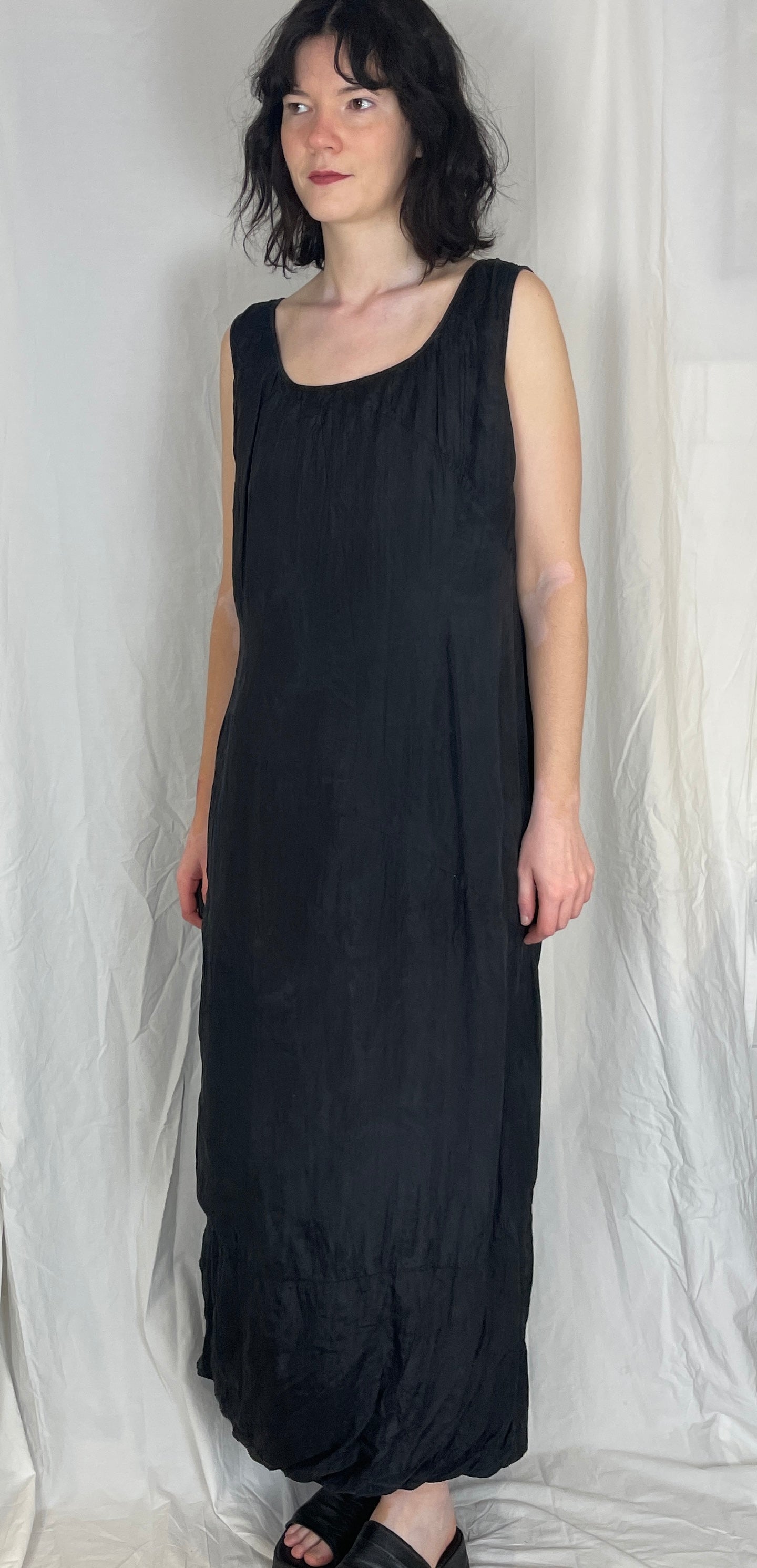 Vintage 90s Black Crinkle Sleeveless Bubble Hem Maxi Dress - Up To Size 14