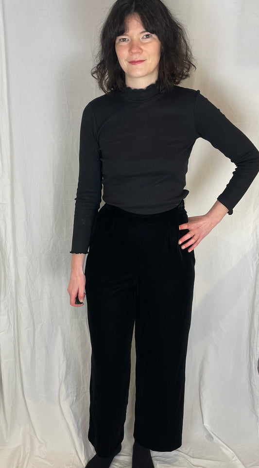 Vintage Black Velvet Pleat Front Straight Leg Trousers - Size 8