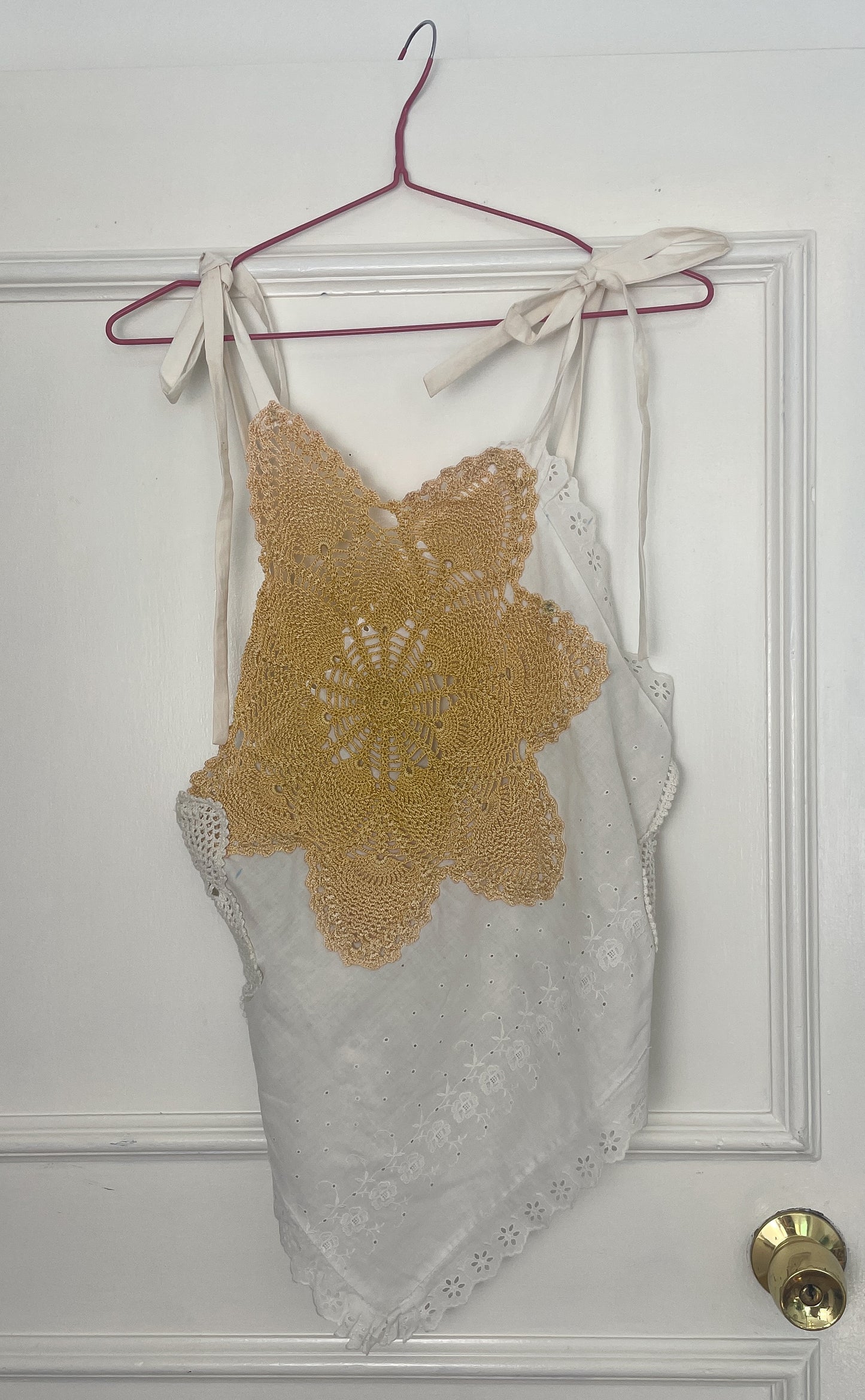 Handmade White Patchwork Floral Embroidered Tie Shoulder Sleeveless Top - Size 8