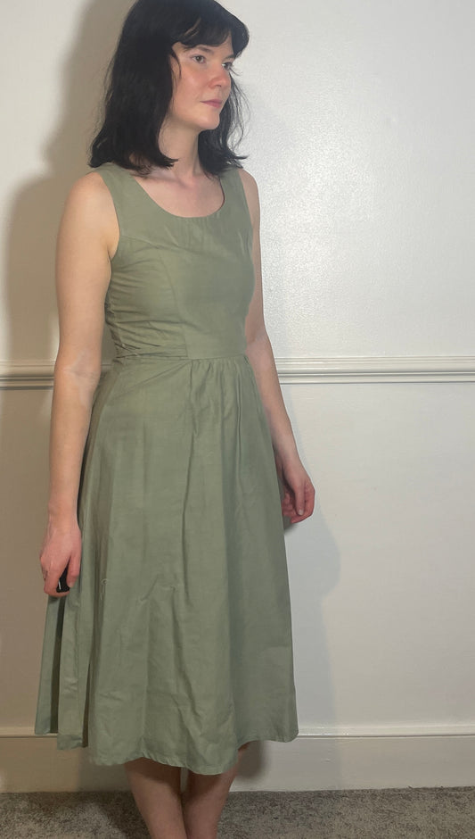 Vintage 70s Khaki Green Cotton Pinafore Midi Dress with Tie Waist - Size 8