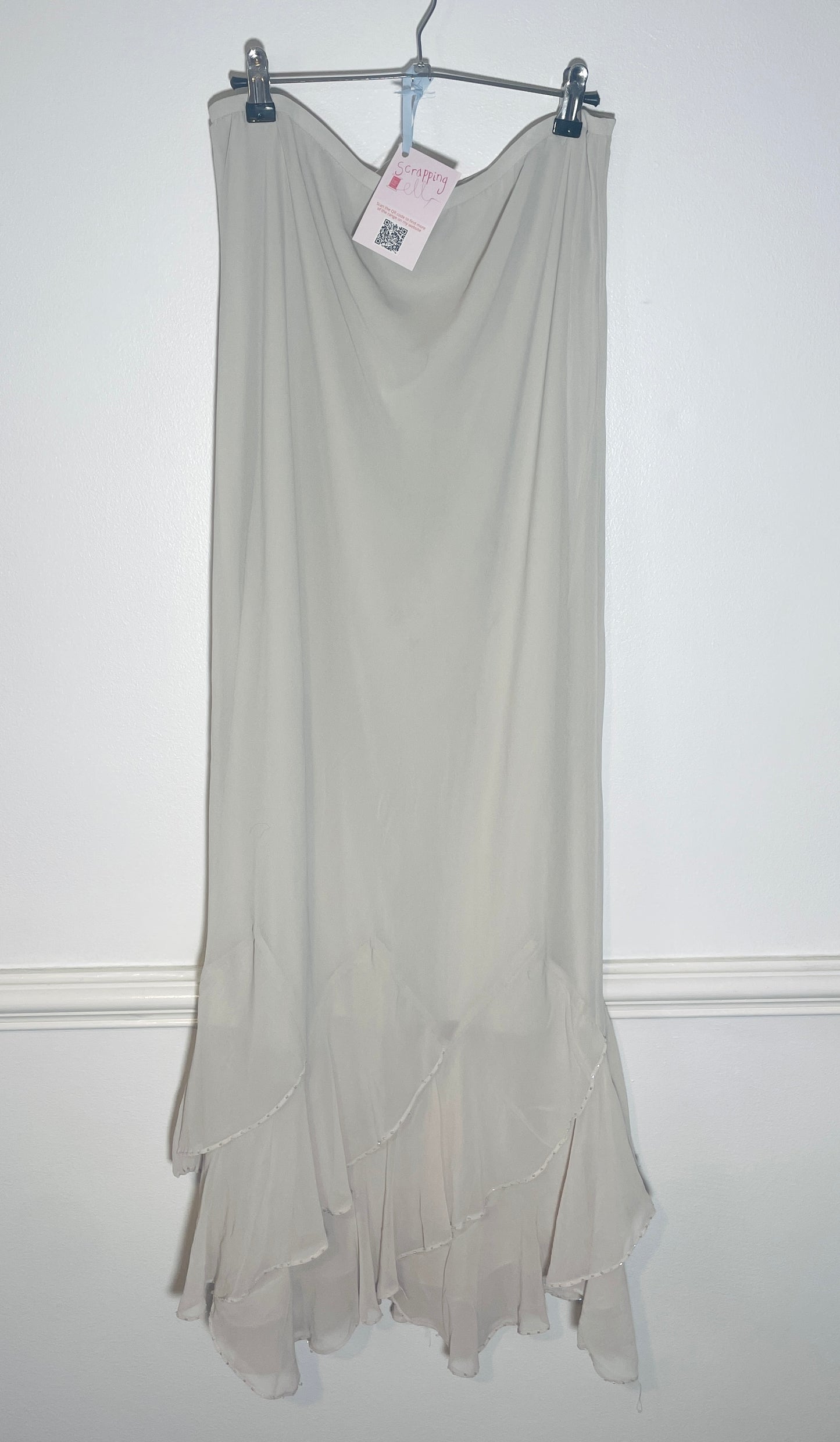 Vintage Y2k White Chiffon Hankerchief Hem Maxi Skirt - Size 12