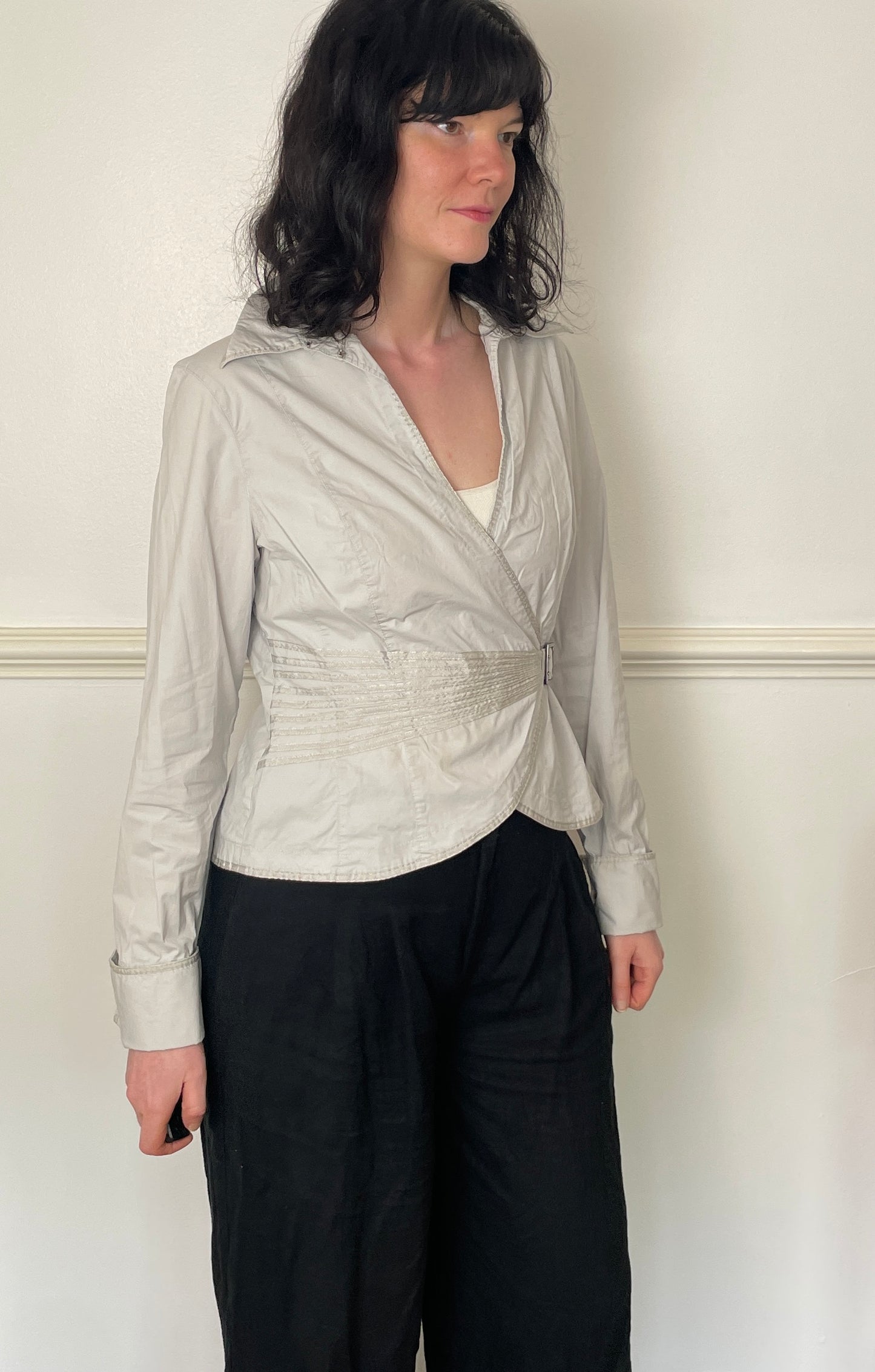 Vintage 90s Pale Grey Collared Wrap Shirt with Buckle - Size 12