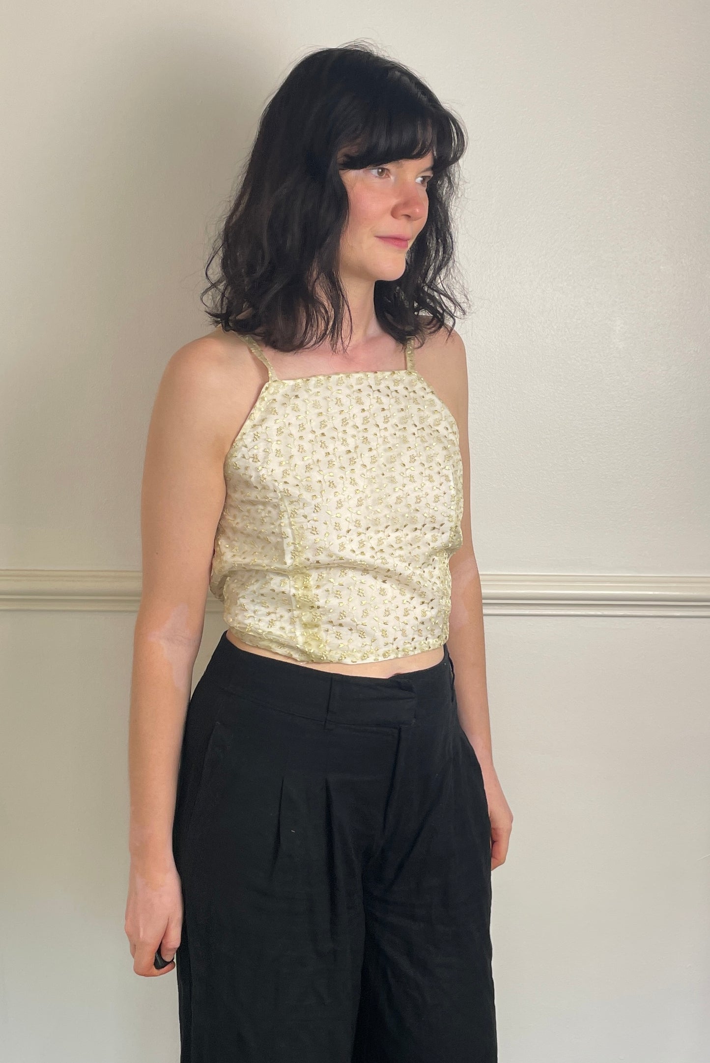 Handmade White Floral Embroidered Organza Cross Strap Tie Back Crop Top - Size 12