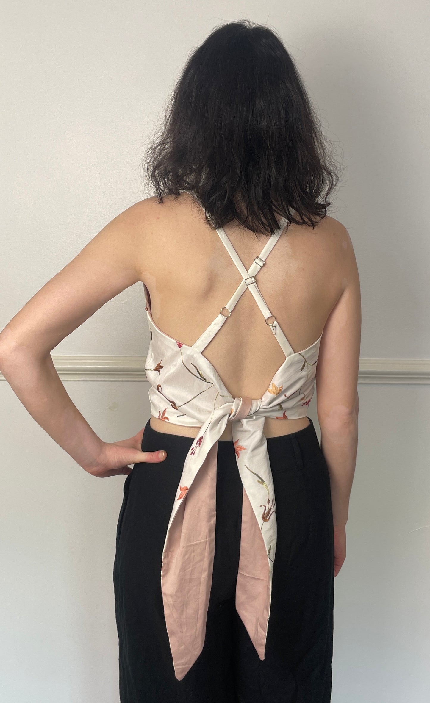 Handmade White Silk Floral Embroidered Cross Strap Tie Back Crop Top - Size 12