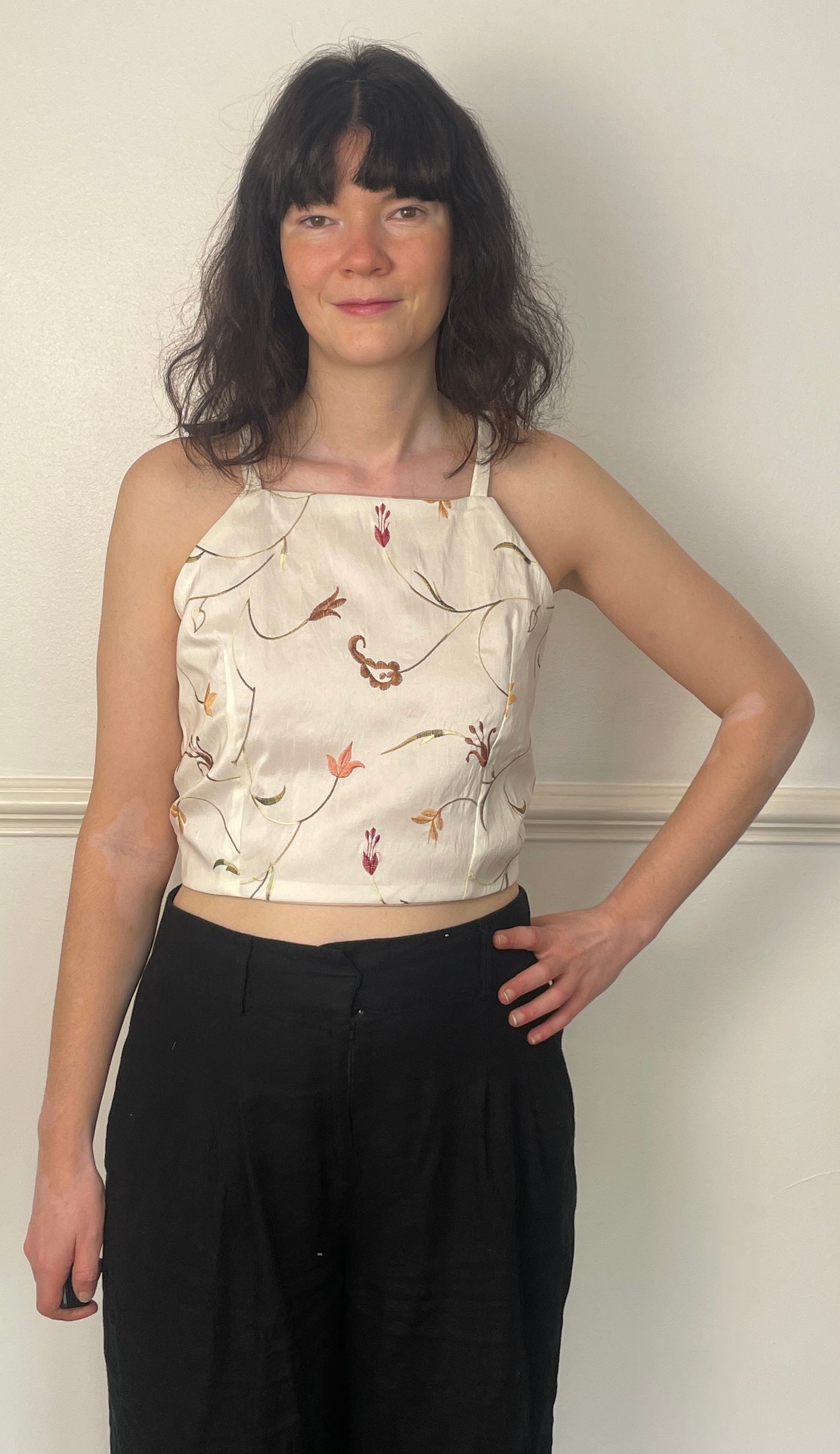Handmade White Silk Floral Embroidered Cross Strap Tie Back Crop Top - Size 12