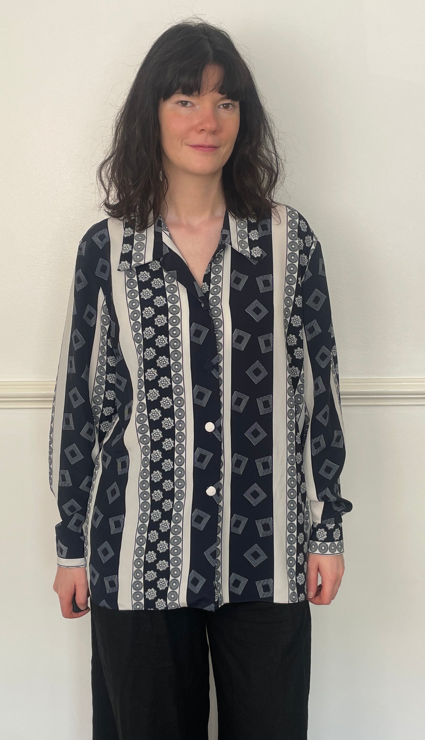 Vintage 80s Navy Blue and White Geometric Print Shirt - Size 14