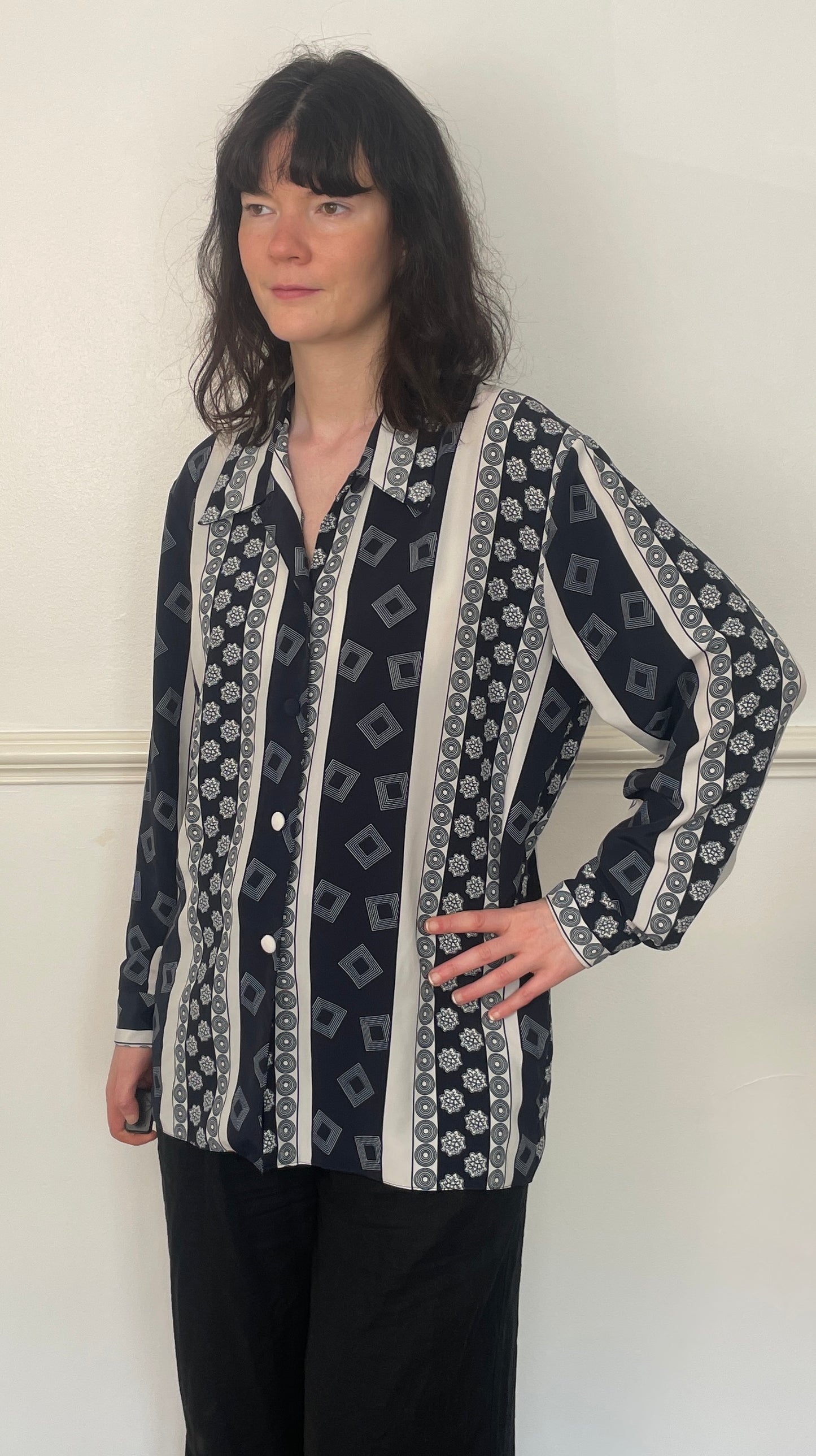 Vintage 80s Navy Blue and White Geometric Print Shirt - Size 14