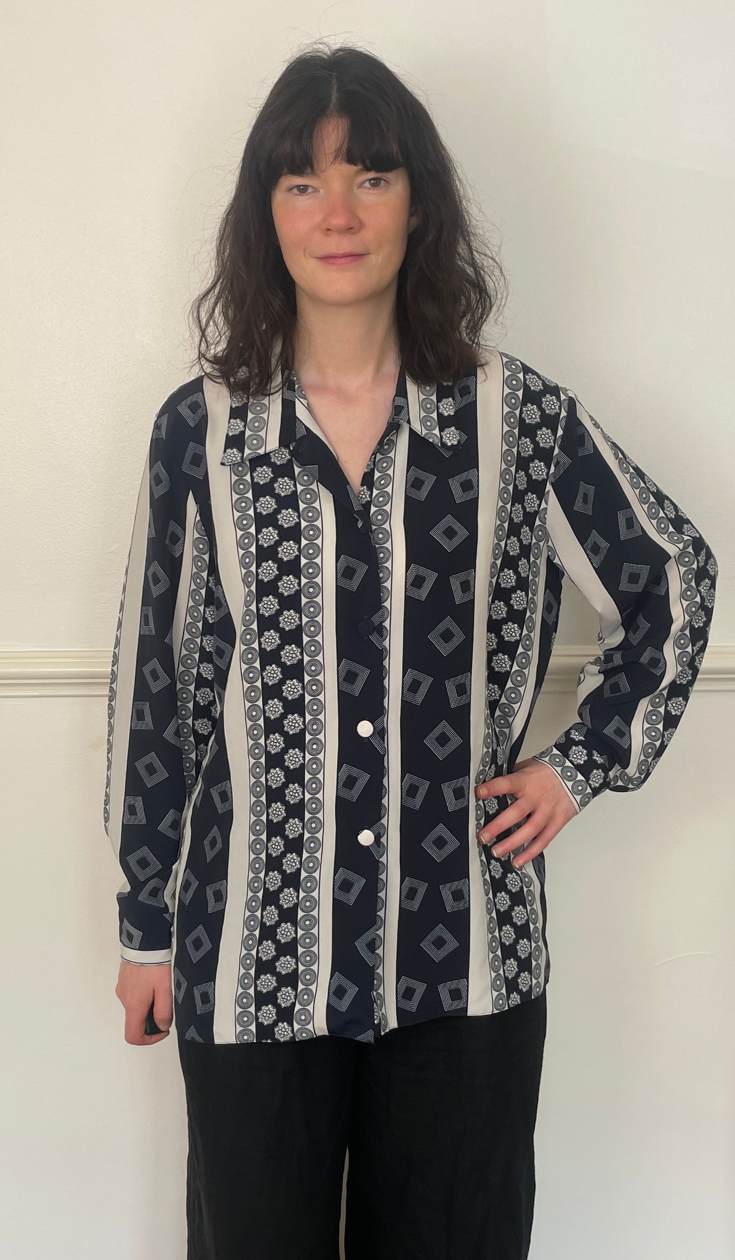 Vintage 80s Navy Blue and White Geometric Print Shirt - Size 14