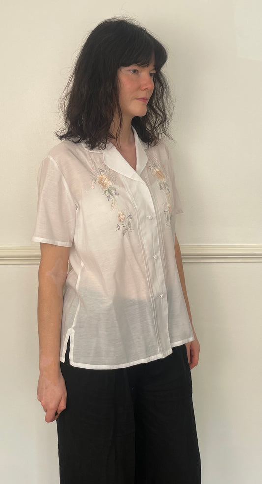 Vintage 90s White Floral Embroidered Short Sleeve  - Size 12