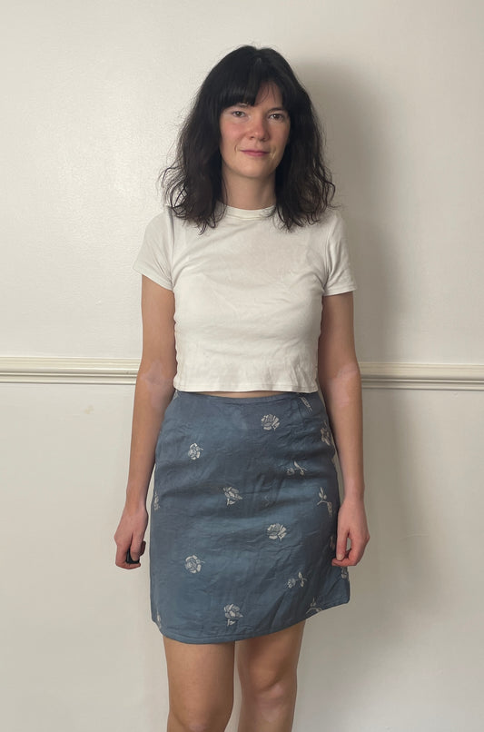 Vintage 90s Blue Floral Metallic Mini Skirt - Size 10