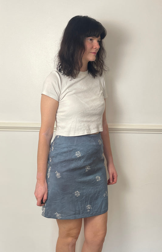 Vintage 90s Blue Floral Metallic Mini Skirt - Size 10