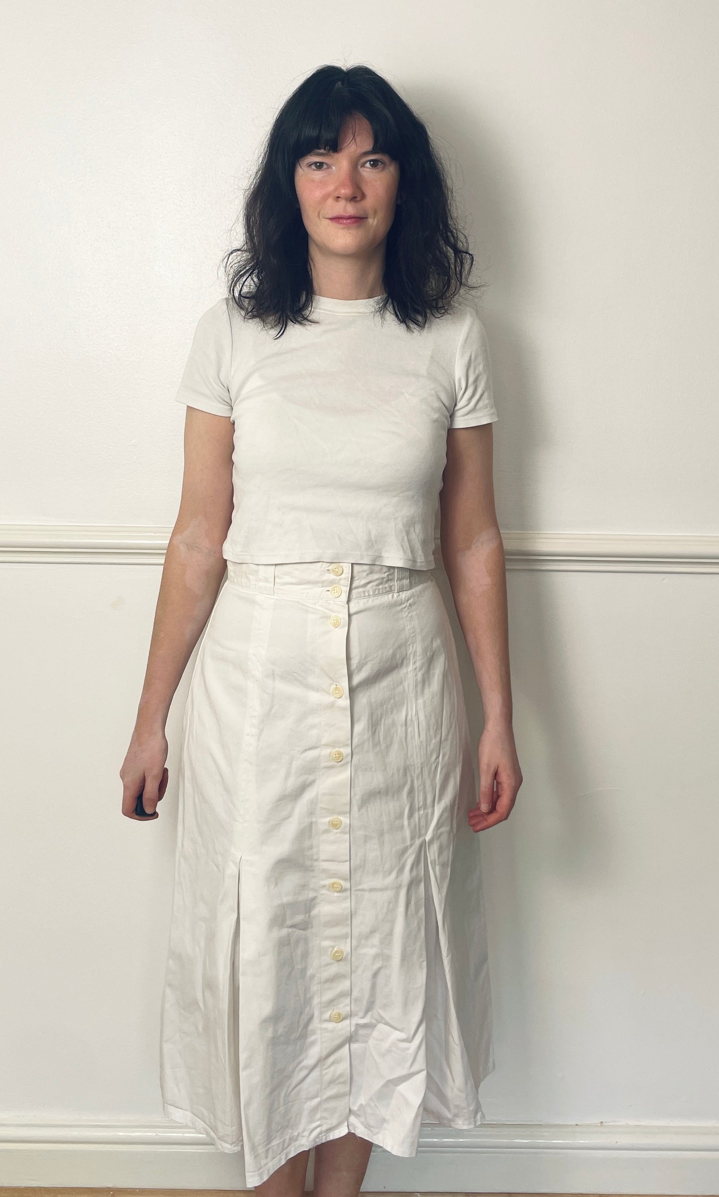 Vintage 80s White Button Pleated Midi Skirt - Size 10