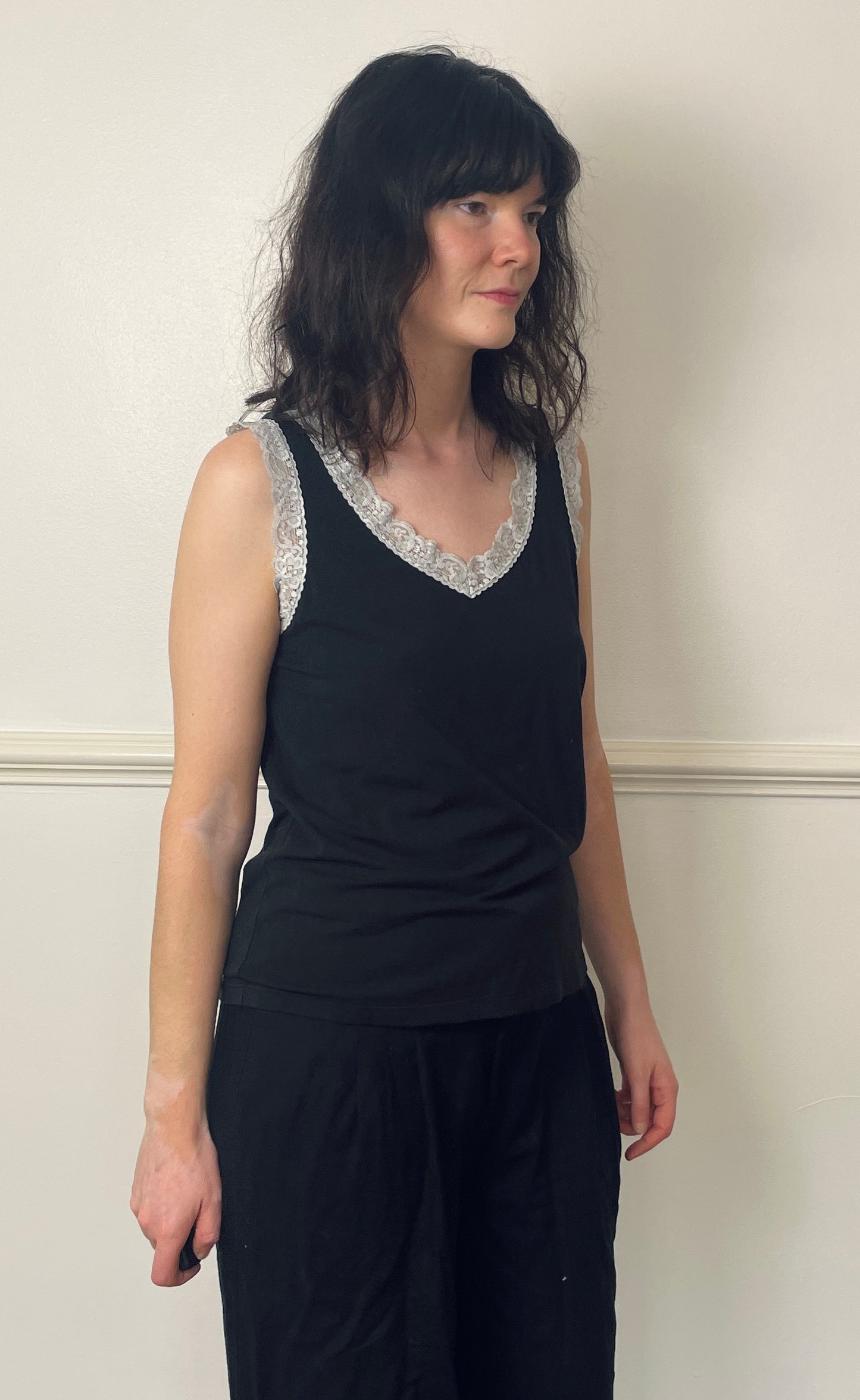 Vintage Y2K Black Sleeveless Vest Top with Blue Lace Trim - Size 14