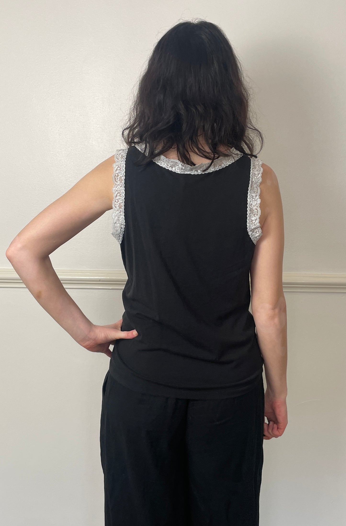Vintage Y2K Black Sleeveless Vest Top with Blue Lace Trim - Size 14