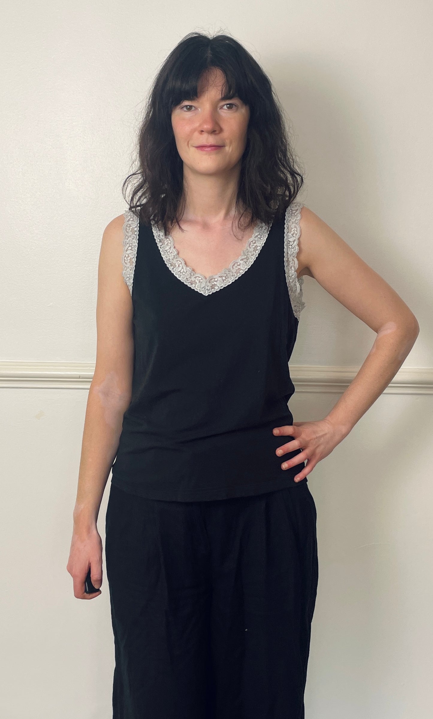 Vintage Y2K Black Sleeveless Vest Top with Blue Lace Trim - Size 14