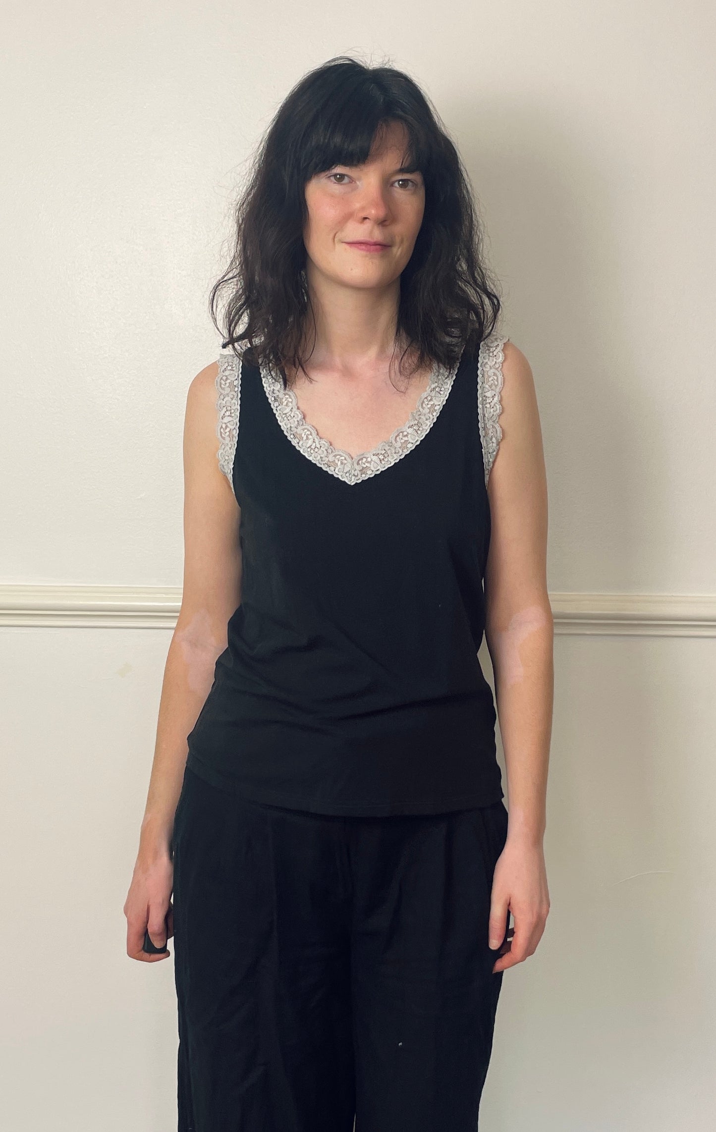 Vintage Y2K Black Sleeveless Vest Top with Blue Lace Trim - Size 14