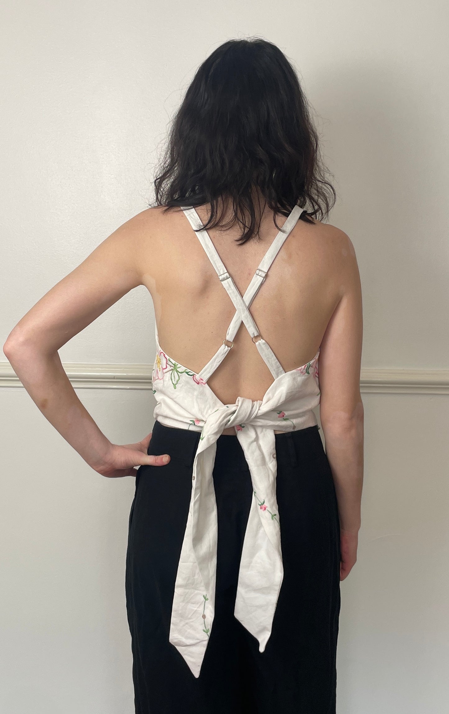 Handmade White Linen Pink Floral Embroidered Cross Strap Tie Back Crop Top - Size 12