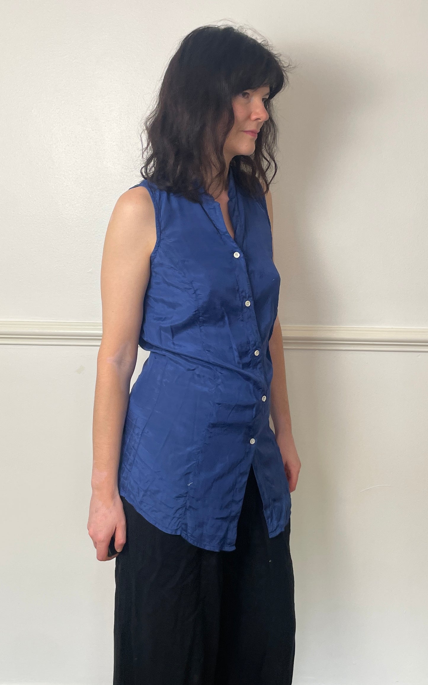 Vintage 90s Navy Blue Satin Long Sleeveless Shirt with Waist Tie - Size 10