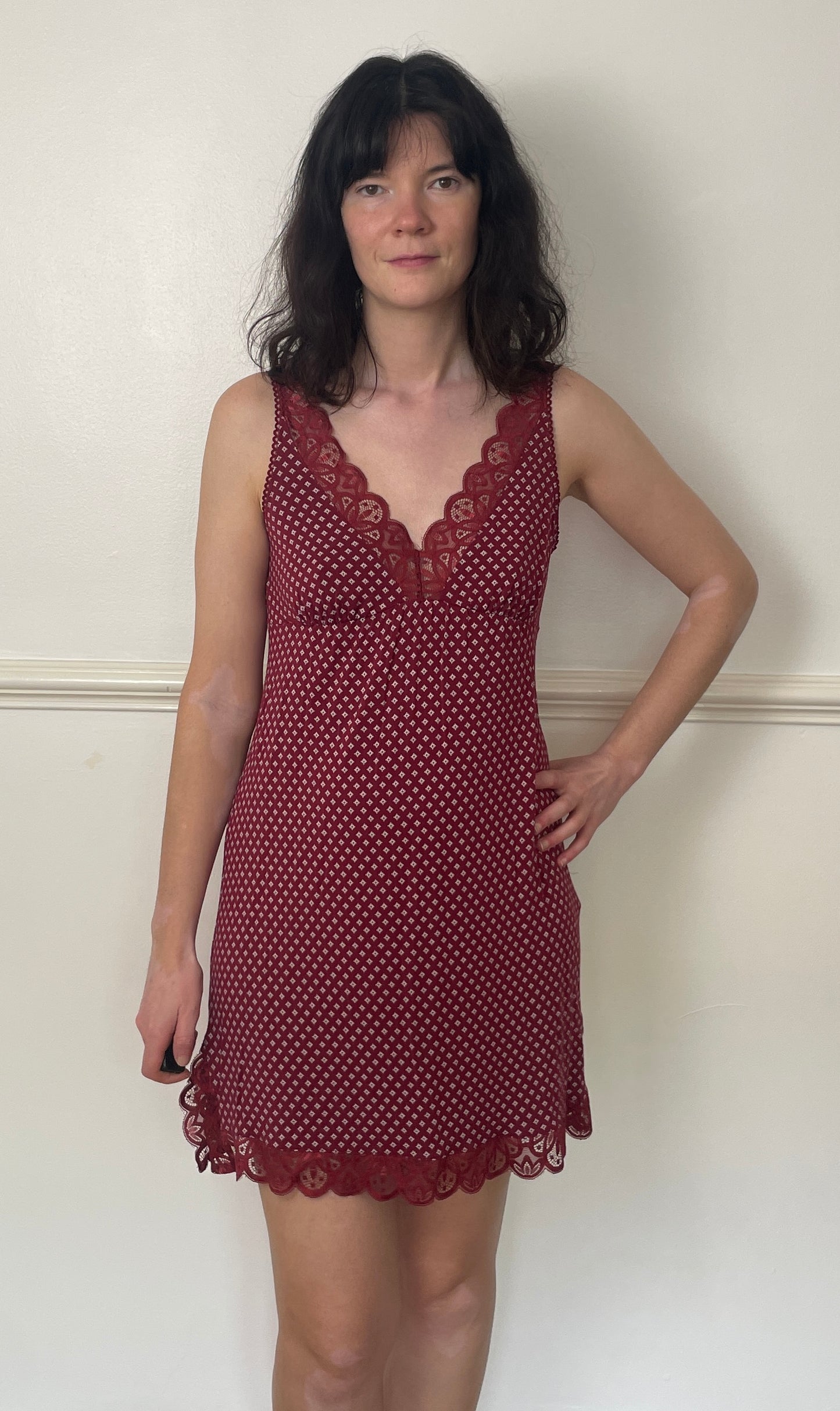 Vintage Y2K Burgandy Lace Trim Printed Jersey Mini Dress - Size 10