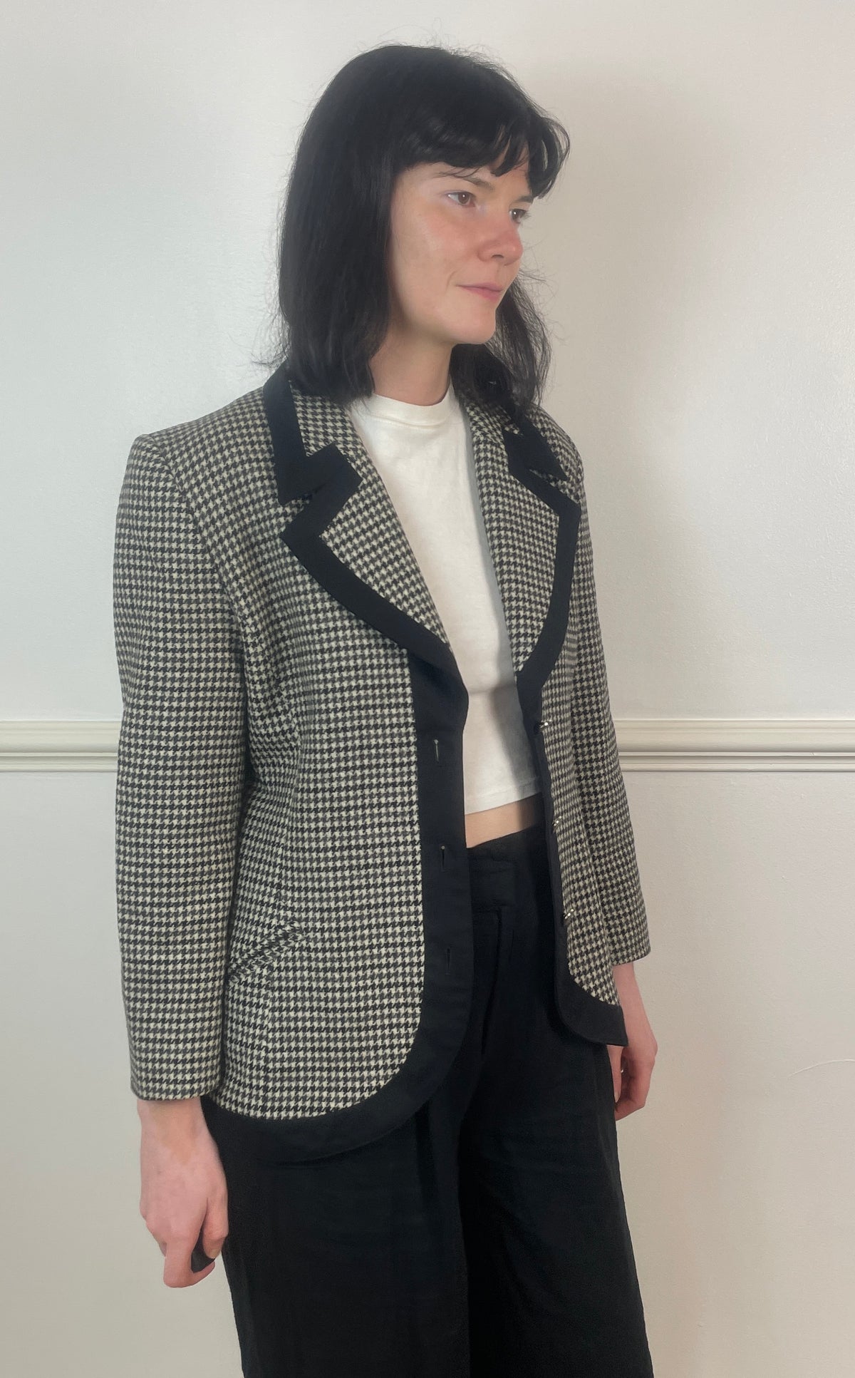 Vintage 80s Black and White Fitted Cropped Houndstooth Blazer Jacket - Size 10
