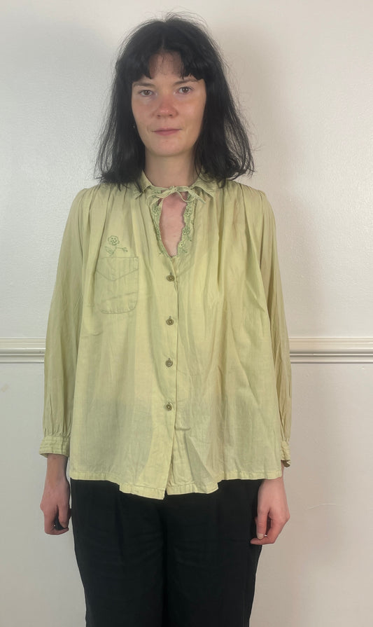 Vintage 80s Pale Green Floral Embroidered Tie Neck Trapeze Shirt - Size 12