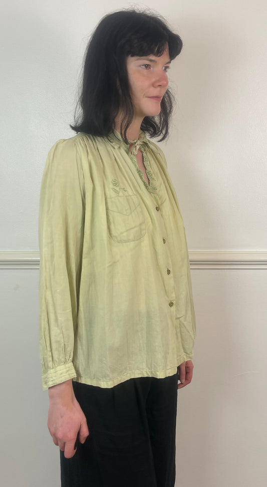 Vintage 80s Pale Green Floral Embroidered Tie Neck Trapeze Shirt - Size 12