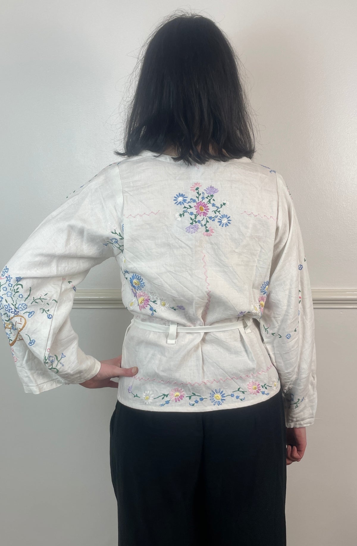Handmade White Linen Floral Embroidered Tie Waist Wrap Top - Size 10