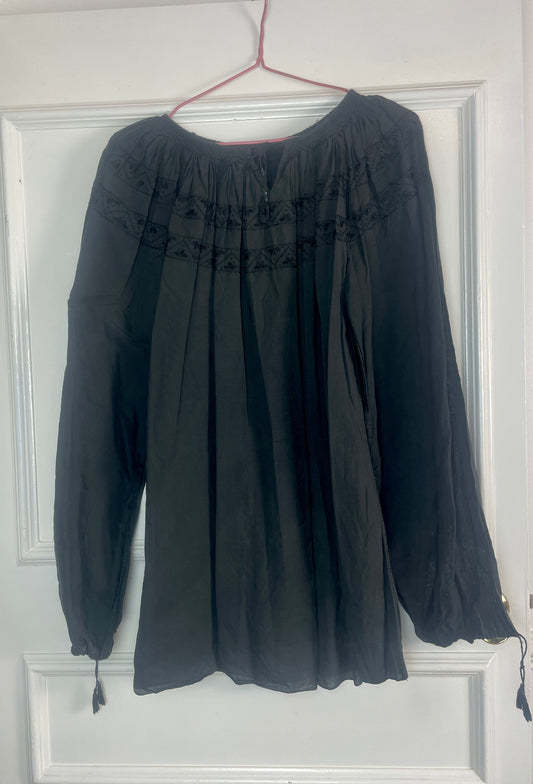 Vintage 90s Black Embroidered Smocked  Long Sleeve Trapeze Top - Size 12