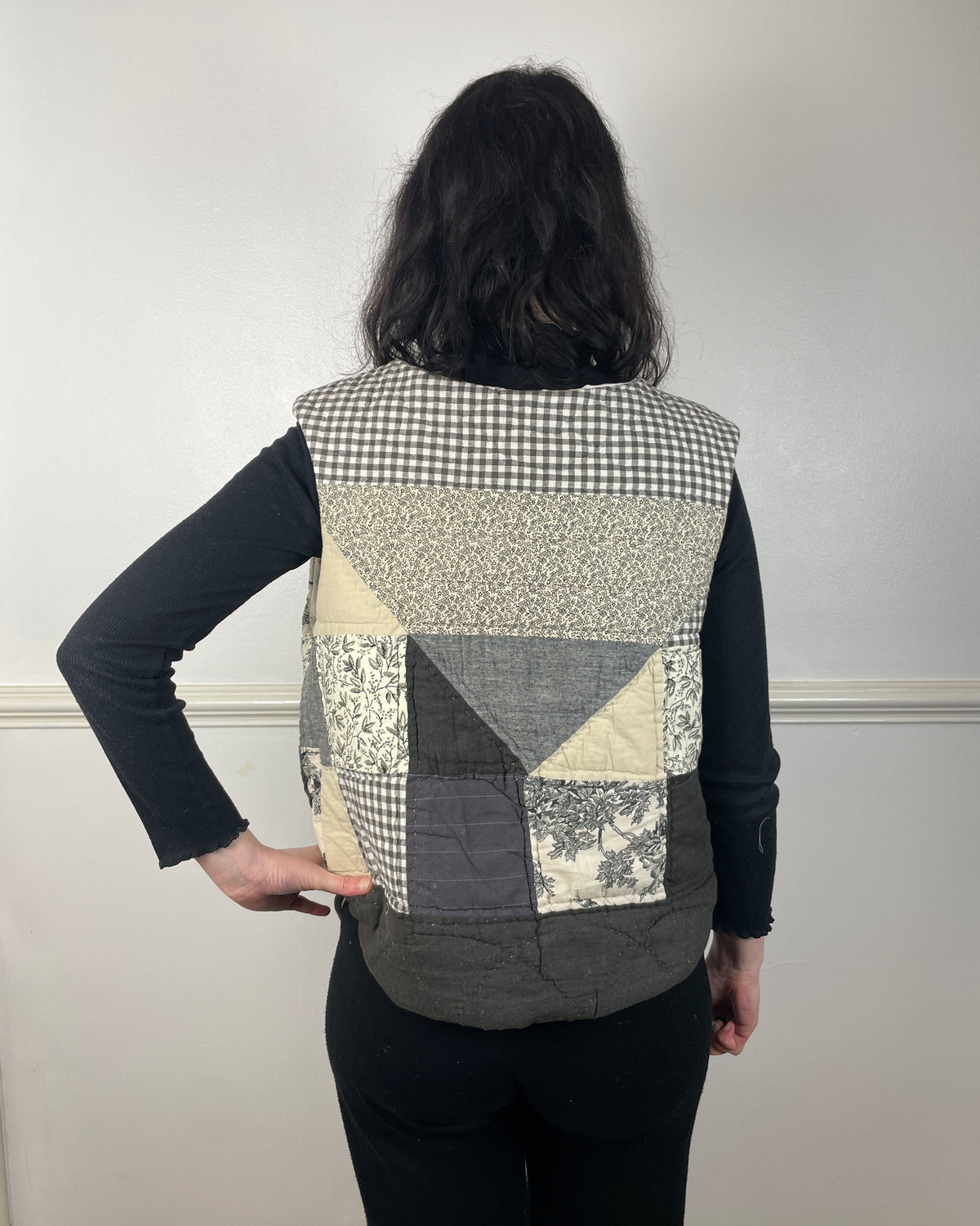 Handmade Black and White Floral Tie Front Quilted Vest Gilet - Size 12