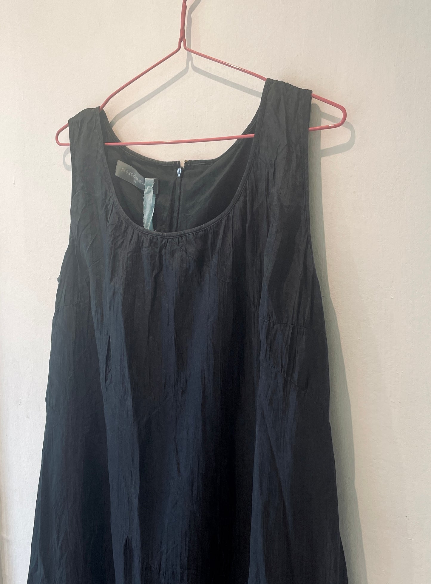Vintage 90s Black Crinkle Sleeveless Bubble Hem Maxi Dress - Up To Size 14