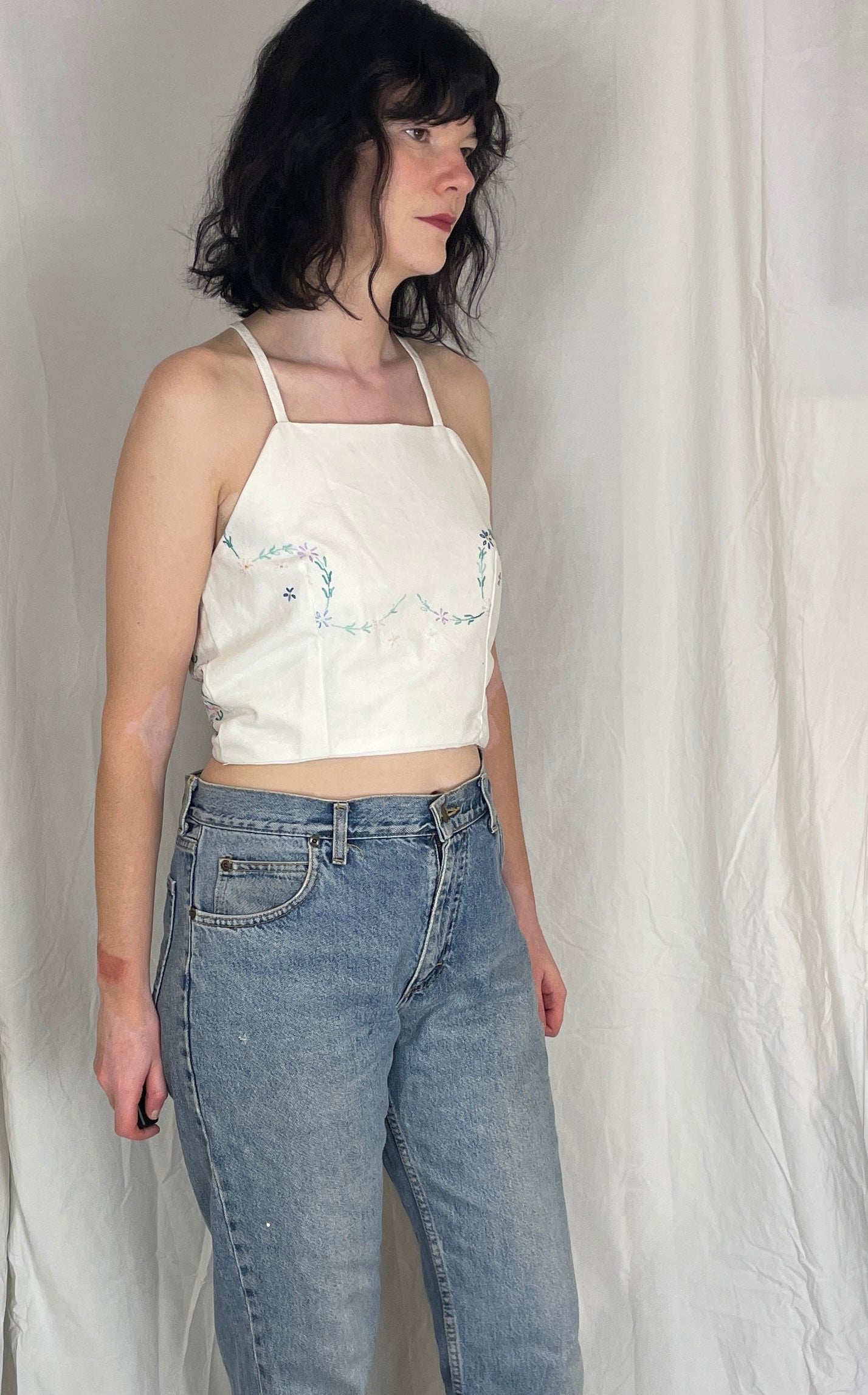 Zarah Handmade White Linen Floral Embroidered Tie Back Crop Top - Up To Size 10