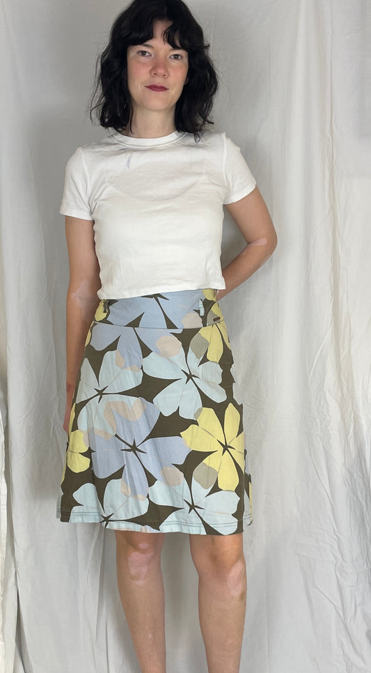 Vintage 90s Blue and Yellow Floral A-line Midi Skirt - Size 16