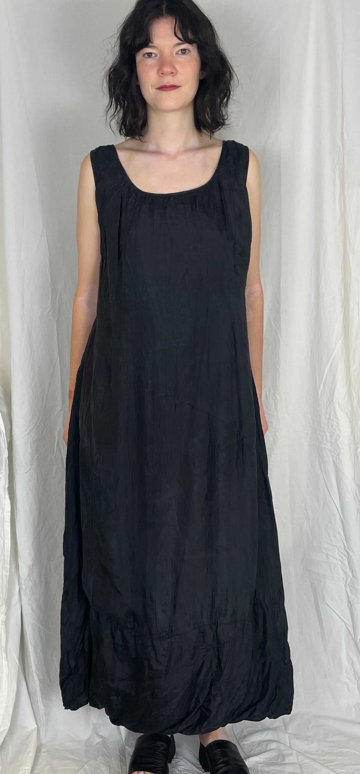 Vintage 90s Black Crinkle Sleeveless Bubble Hem Maxi Dress - Up To Size 14