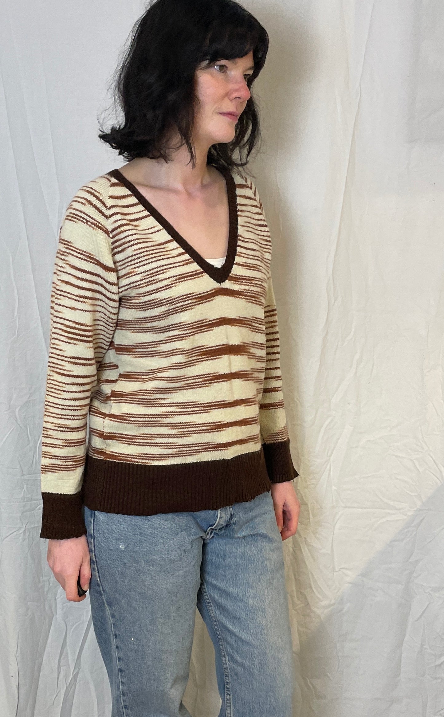 Vintage 70s Brown Striped V-Neck Handknit Wool Jumper - Up To Size 10