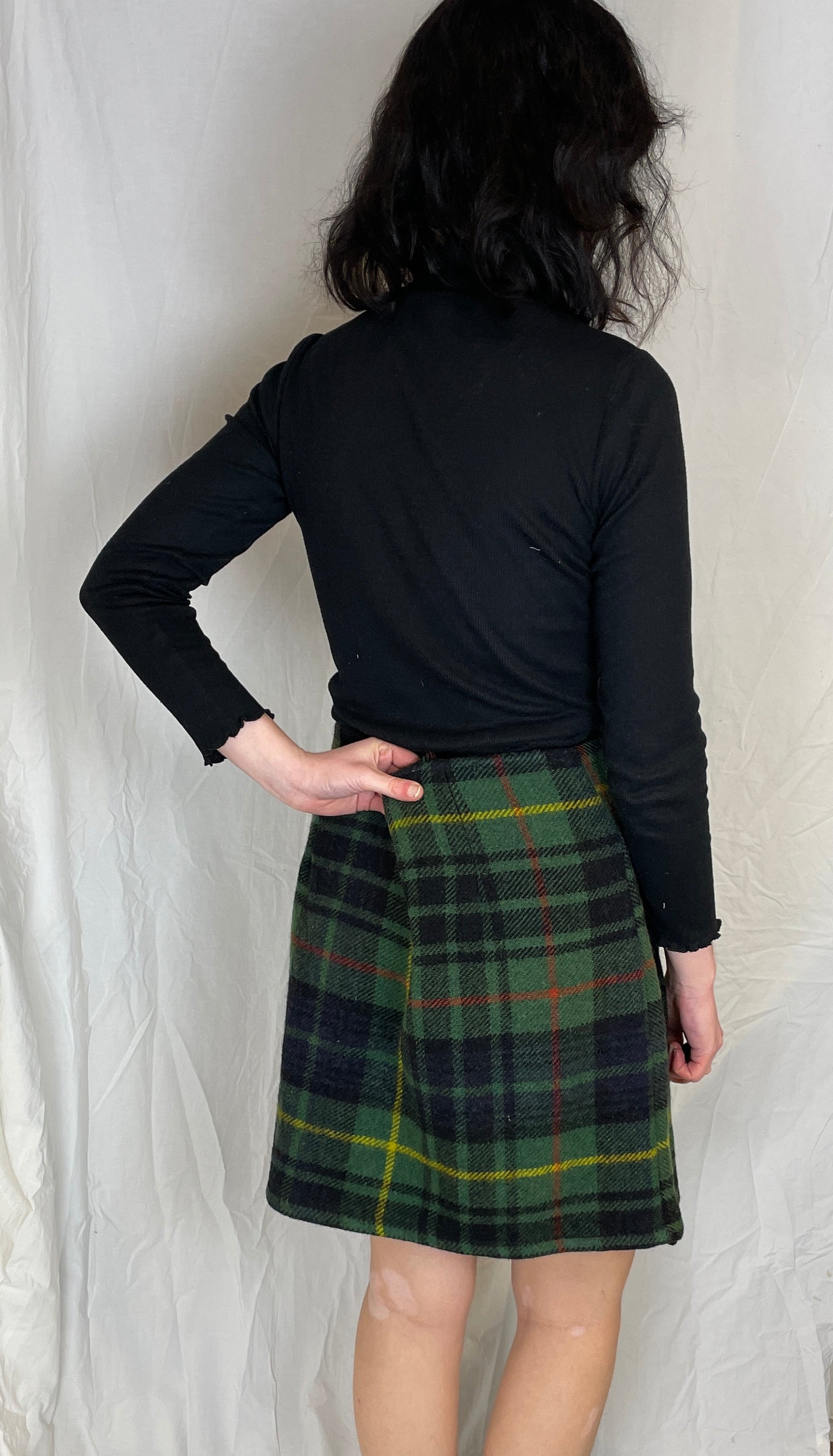 Bonnie Handmade Green Checked Wool Asymmetric Wrap Mini Skirt - Size 16 - scrappingell
