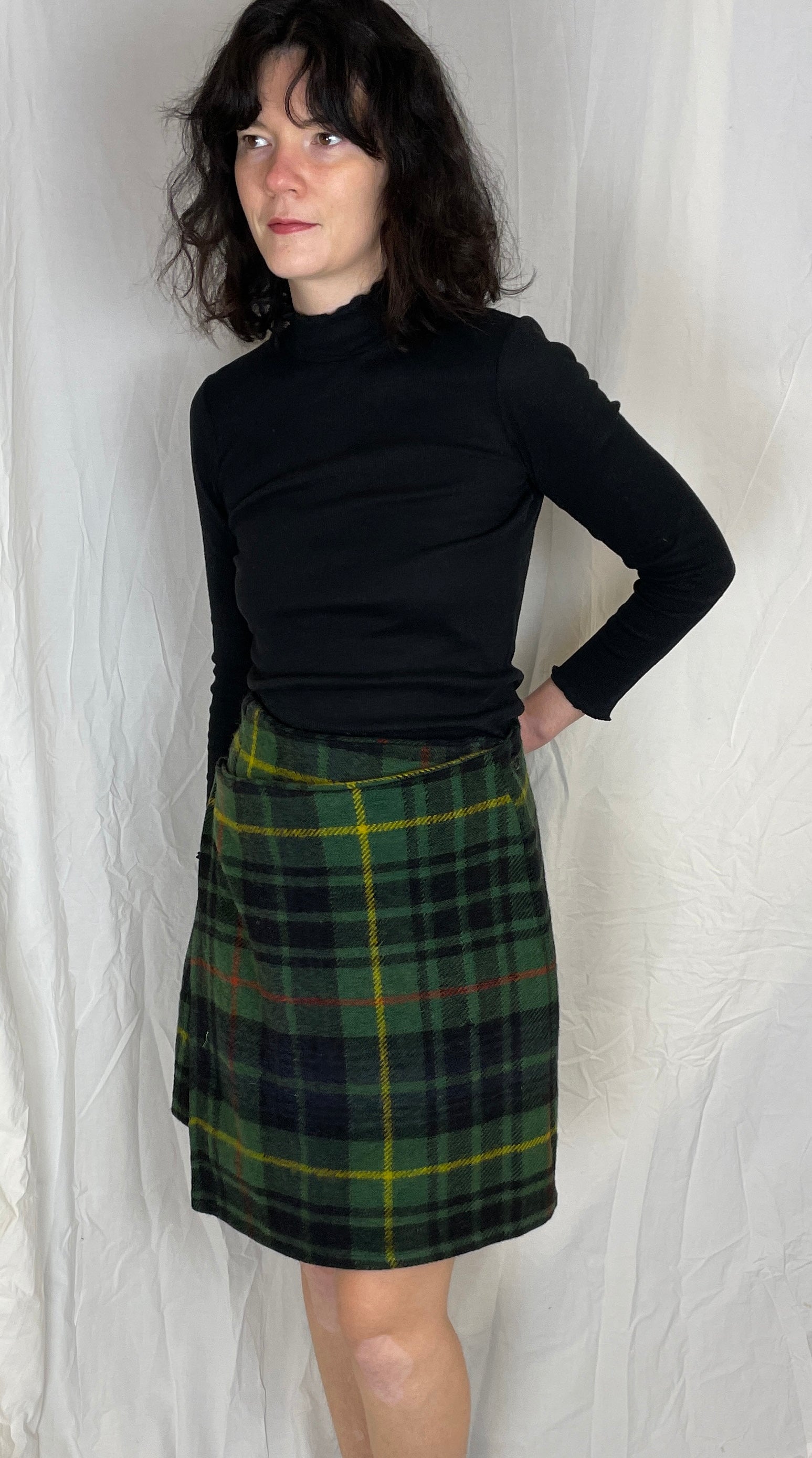 Bonnie Handmade Green Checked Wool Asymmetric Wrap Mini Skirt - Size 16 - scrappingell