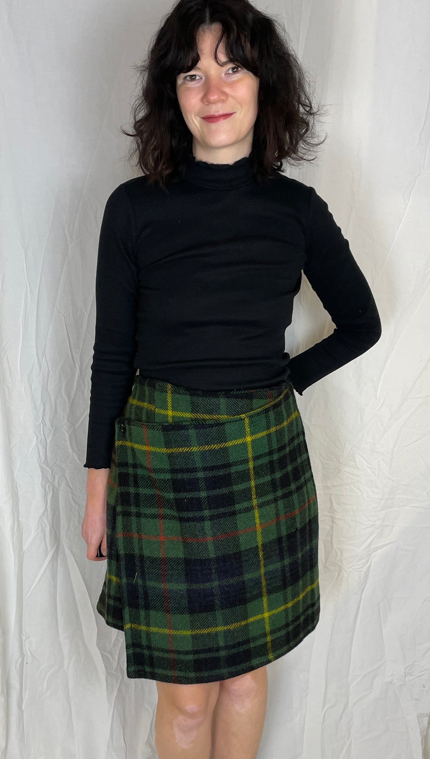 Bonnie Handmade Green Checked Wool Asymmetric Wrap Mini Skirt - Size 16 - scrappingell