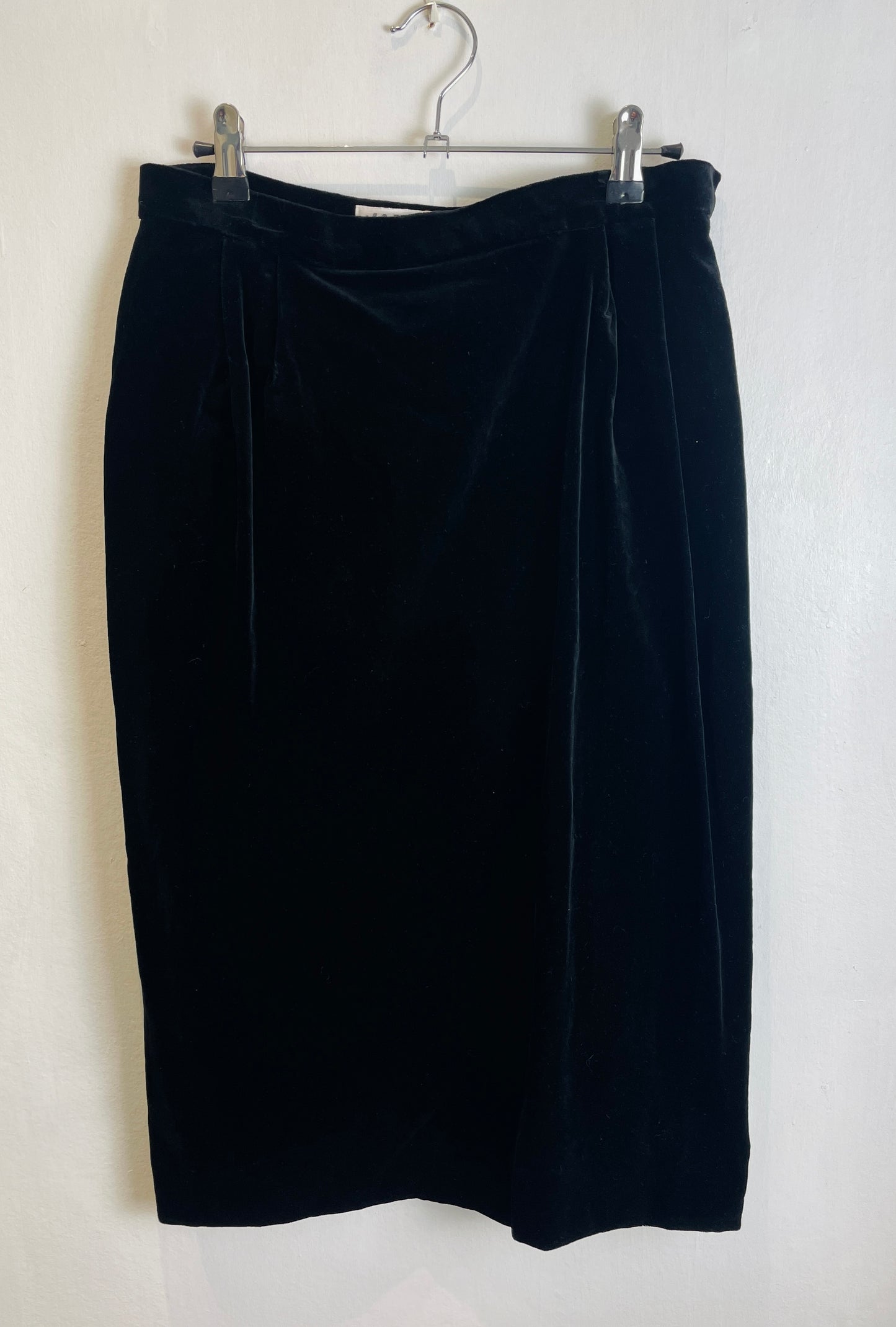 Vintage 90s Black Pleat Front Cotton Velvet Midi Skirt - Size 10