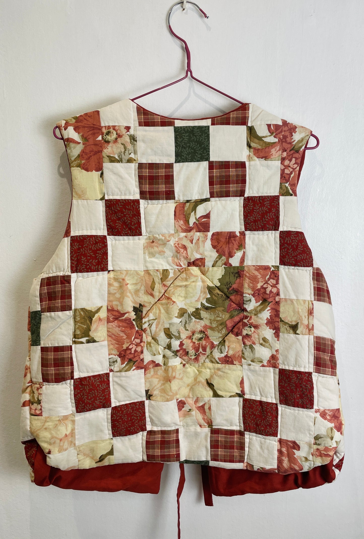 Zoe Handmade Red Floral Patchwork Tie Front Quilted Vest Gilet - Up To Size 12