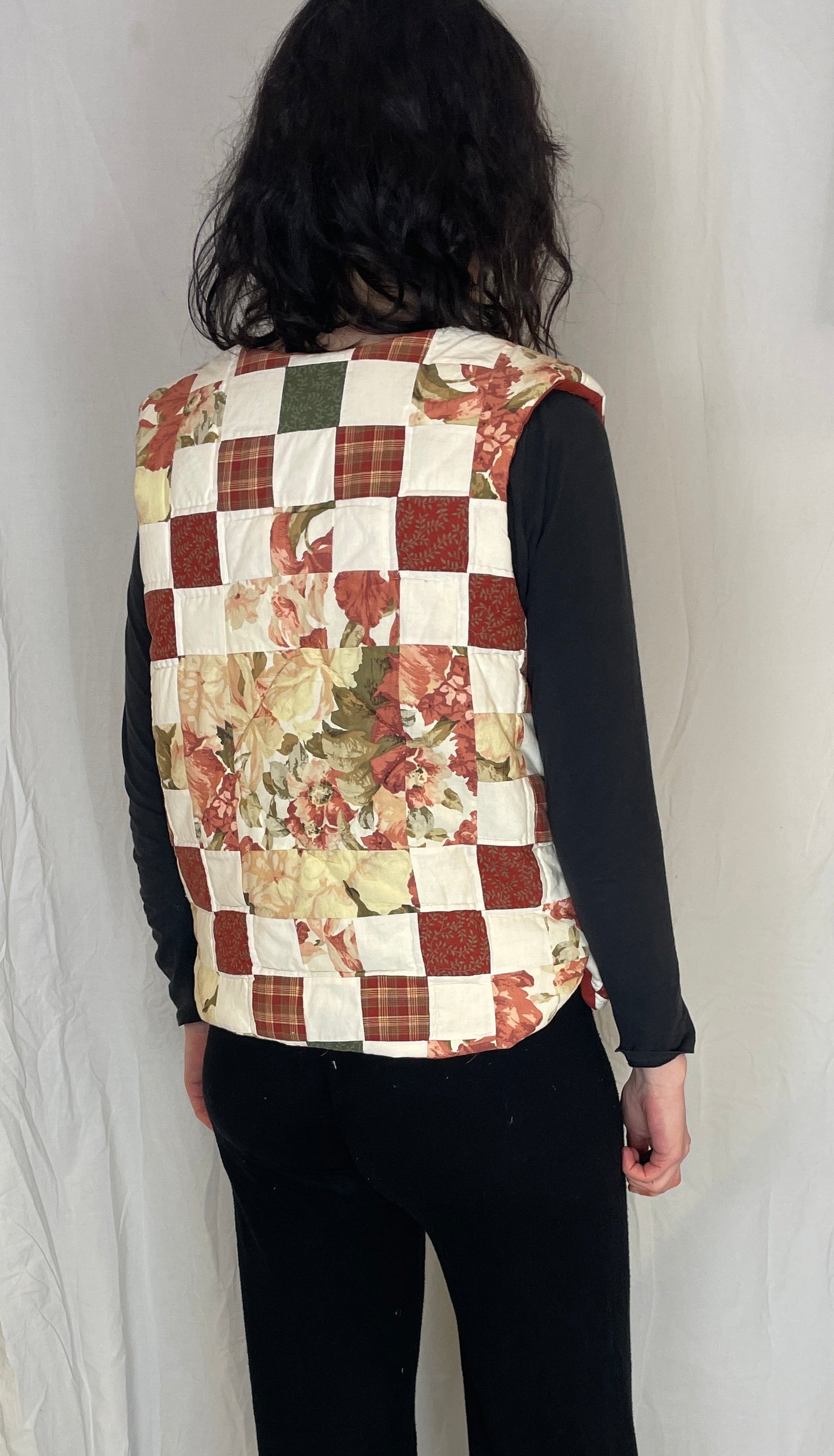 Zoe Handmade Red Floral Patchwork Tie Front Quilted Vest Gilet - Up To Size 12