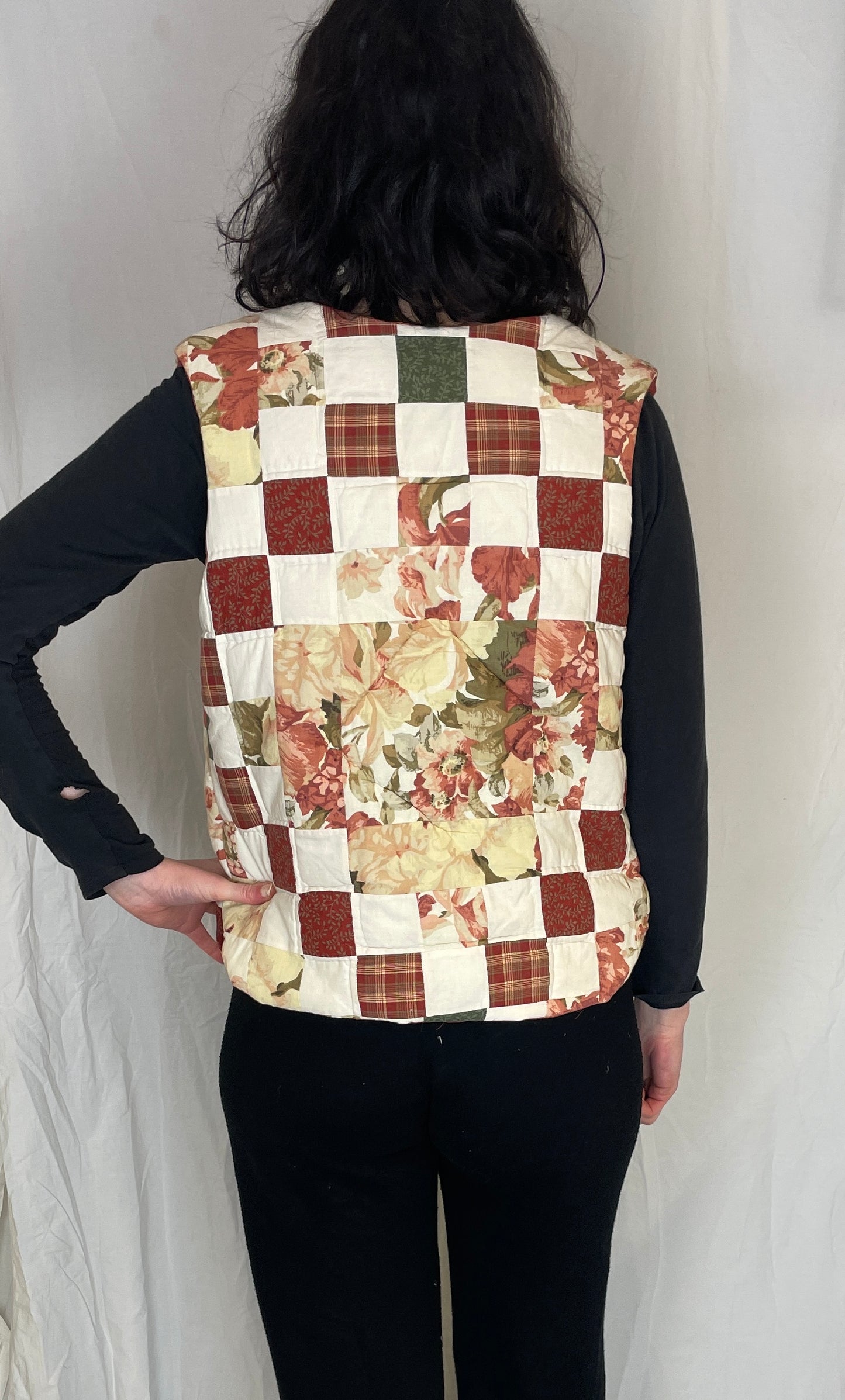 Zoe Handmade Red Floral Patchwork Tie Front Quilted Vest Gilet - Up To Size 12