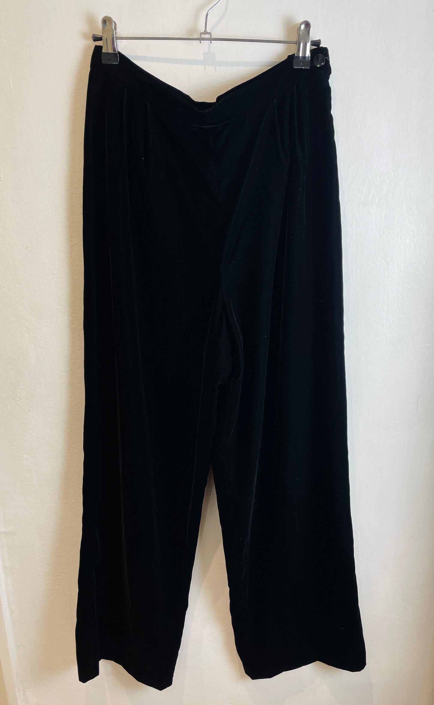 Vintage Black Velvet Pleat Front Straight Leg Trousers - Size 8