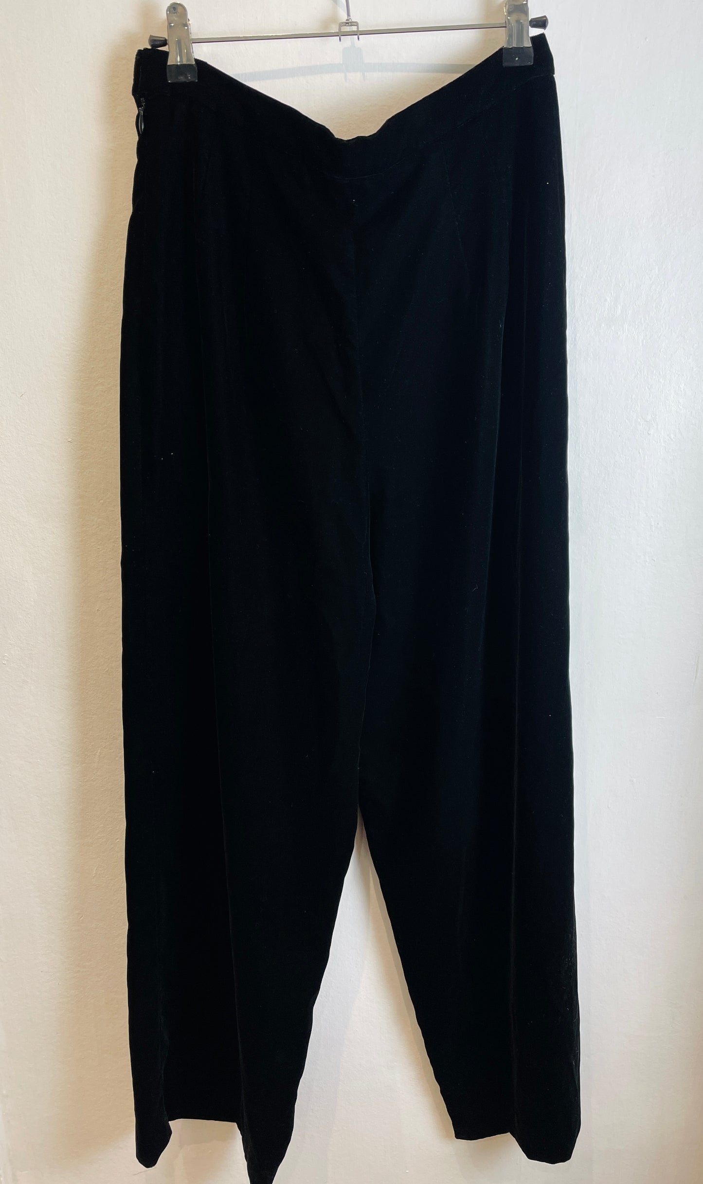 Vintage Black Velvet Pleat Front Straight Leg Trousers - Size 8