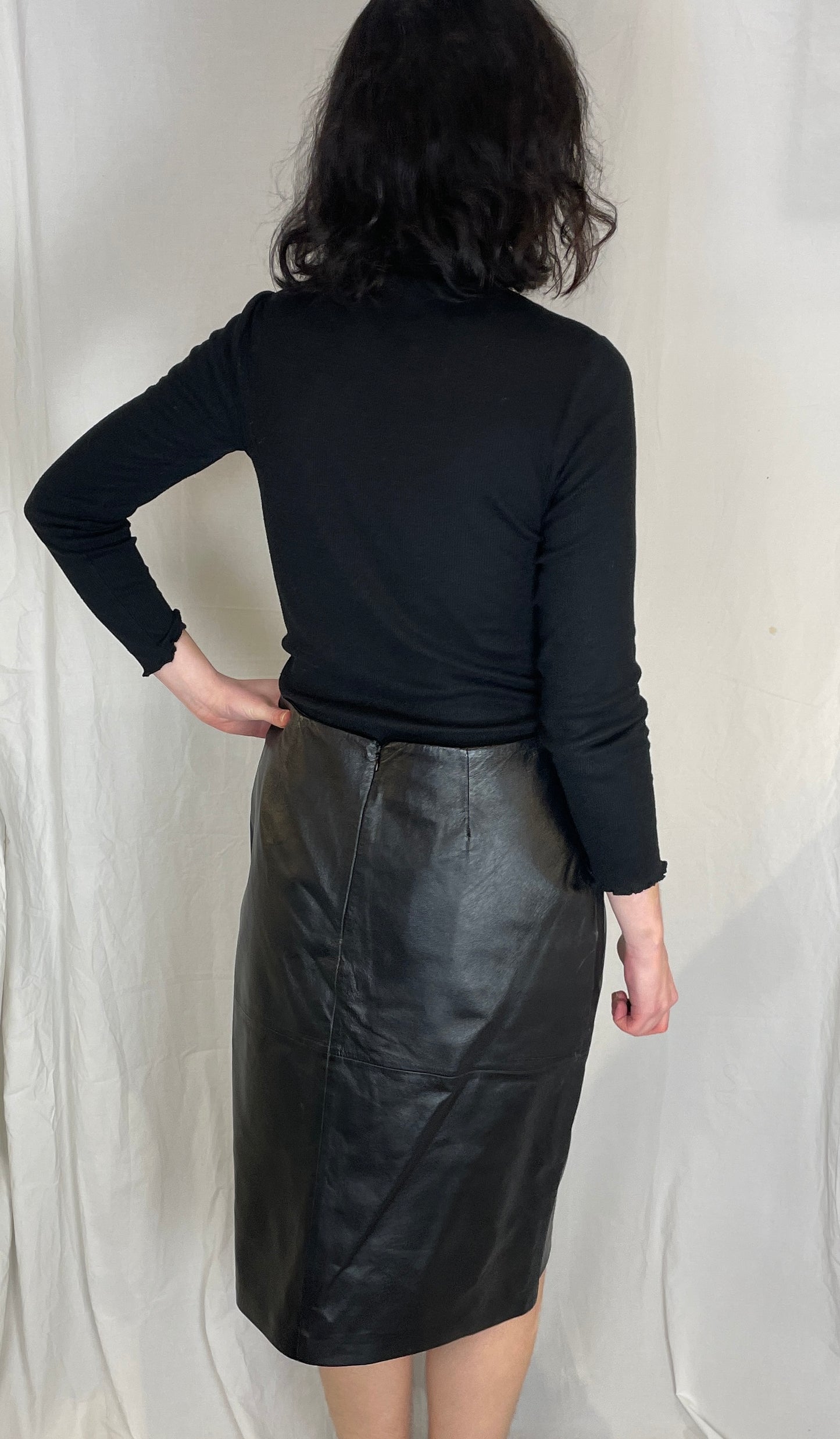 Vintage 90s Black Leather Midi Pencil Skirt - Size 14