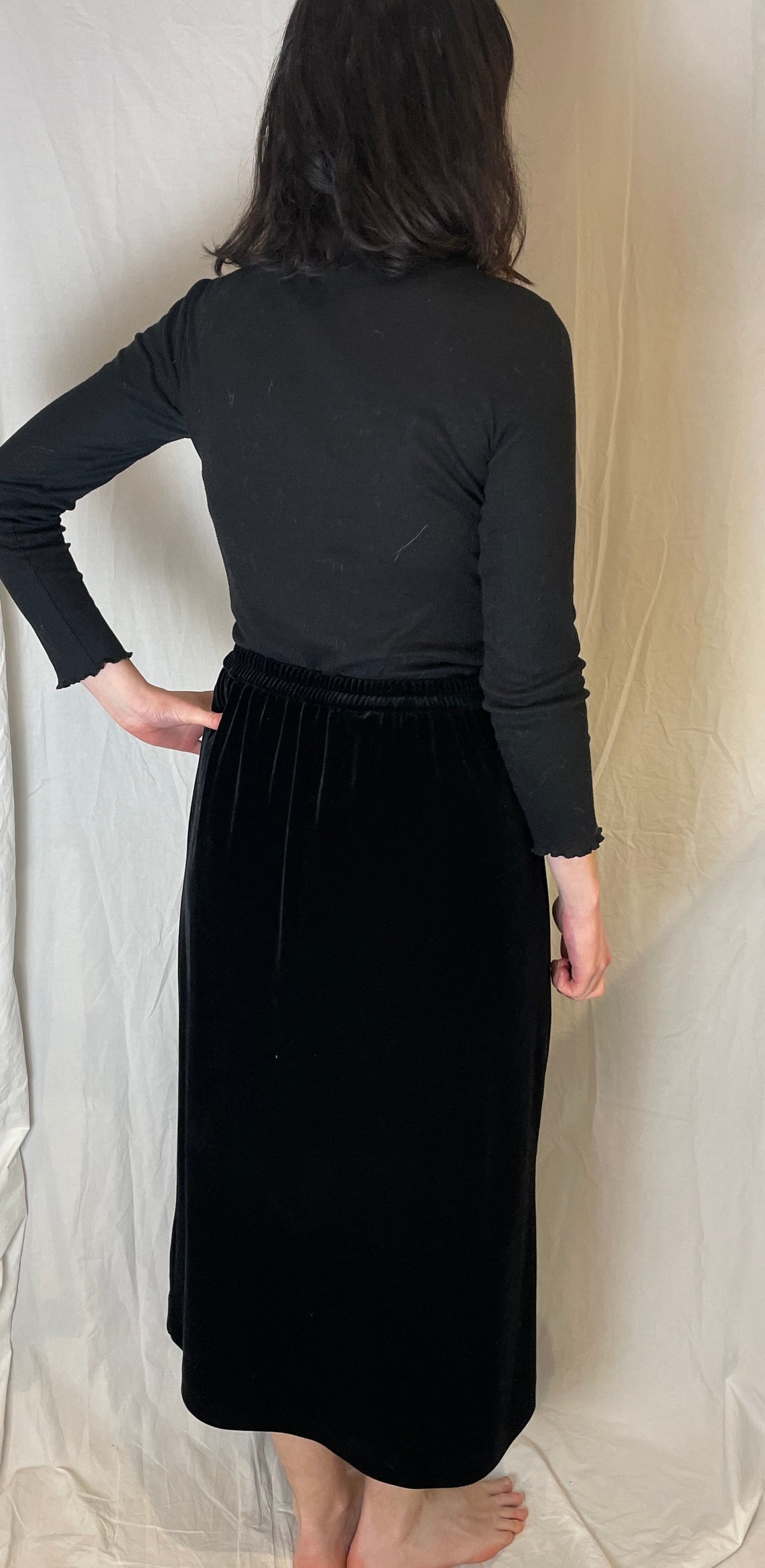 Vintage 90s Black Elastic Waist Velvet Maxi Skirt - Size 14