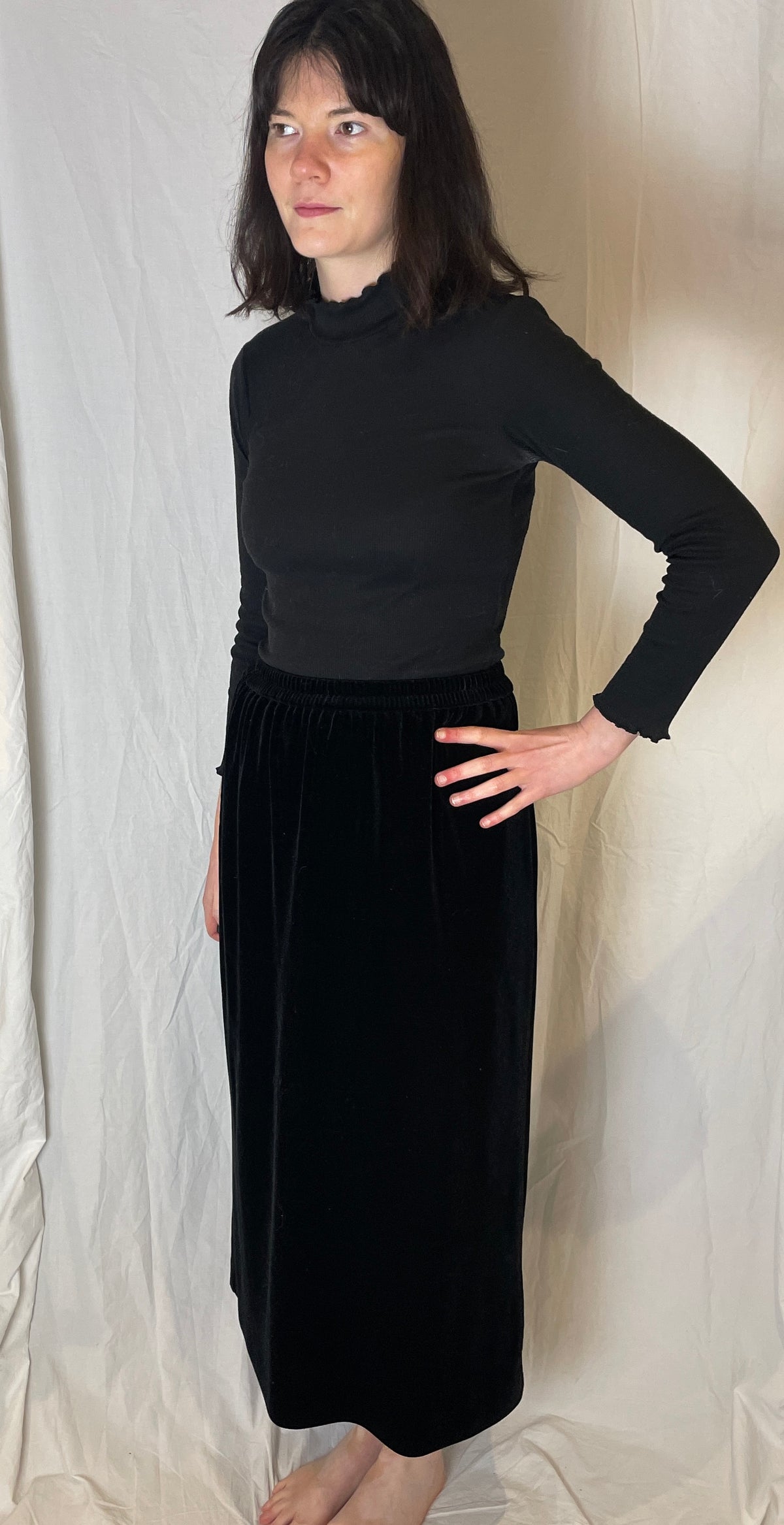 Vintage 90s Black Elastic Waist Velvet Maxi Skirt - Size 14